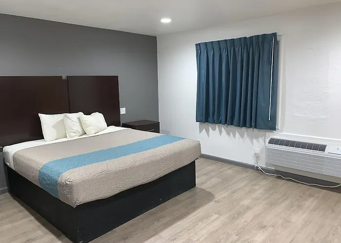 Winstons Air Conditioned 3* Tulsa